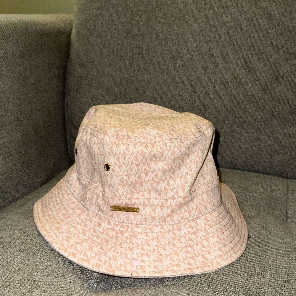 Michael Kors bucket hat
